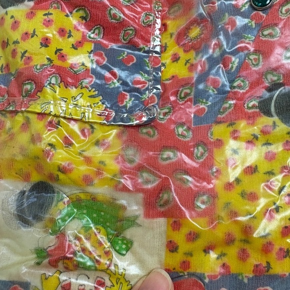 Vintage 1970s Laminated Kids Patchwork Ragdoll Raincoat - Picture 6 of 7